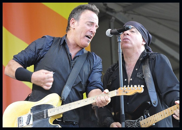 Bruce Springsteen To Interview Stevie Van Zandt About New Memoir