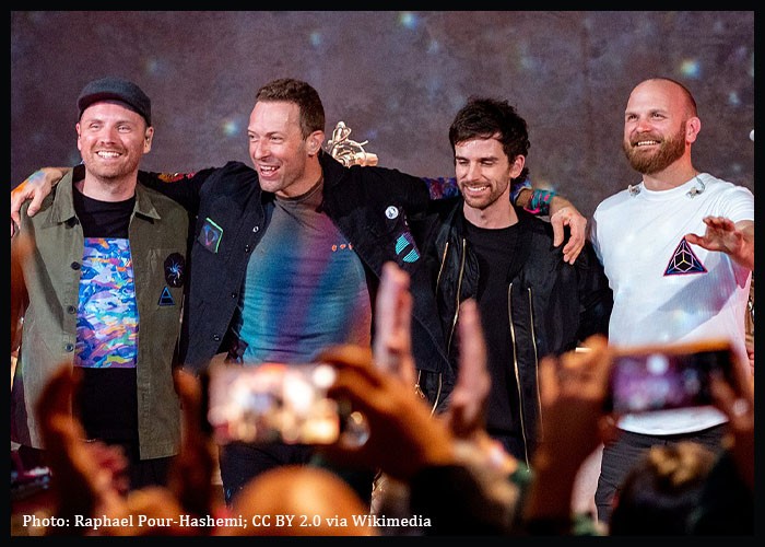 Coldplay Share New Single ‘Feelslikeimfallinginlove’