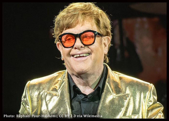 Elton John To Release Book Chronicling ‘Farewell Yellow Brick Road’ Tour