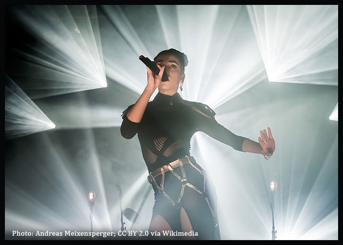 FKA Twigs Teams Up With Two Shell On New Version Of ‘Talk To Me’
