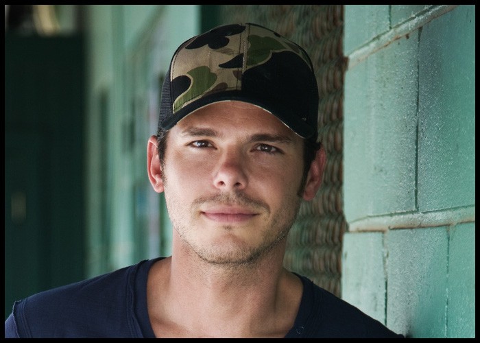 Granger Smith Giving Up Touring To Focus On Ministry