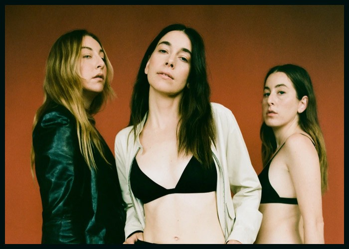 Haim Reschedule Cincinnati Show After Covid-19 Outbreak