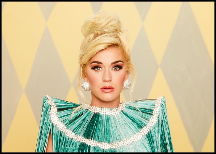 Katy Perry Jokes About Eye Glitch While Announcing 2023 Dates For Las Vegas Residency