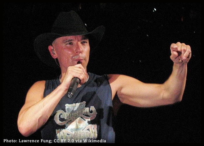 Kenny Chesney Earns Record-Extending 33rd No. 1 On Billboard's Country Airplay Chart