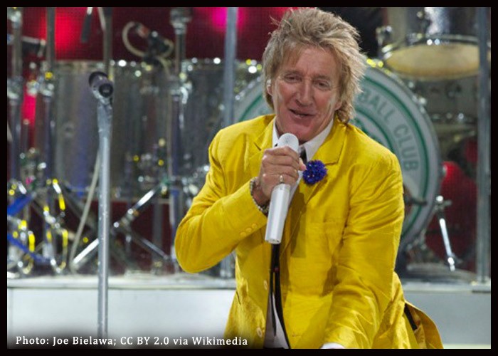 Rod Stewart And Jools Holland’s ‘Swing Fever’ Debuts Atop U.K. Albums Chart