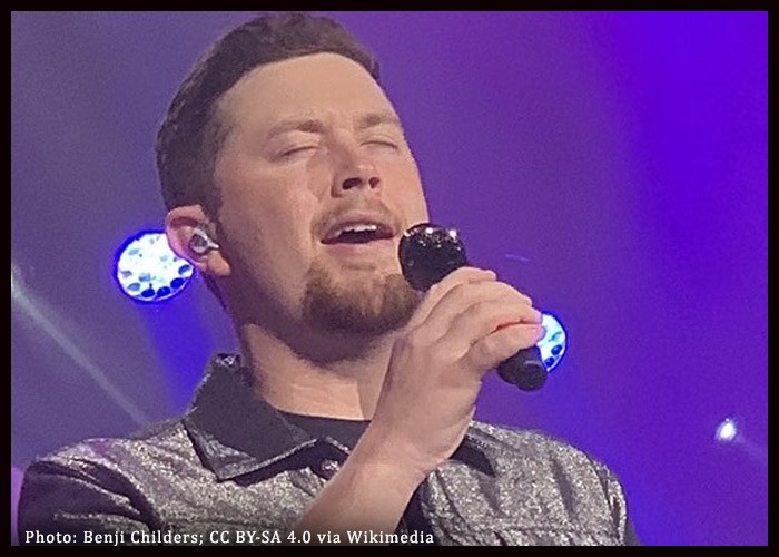 Scotty McCreery 'Can't Pass The Bar' In New Single thumbnail