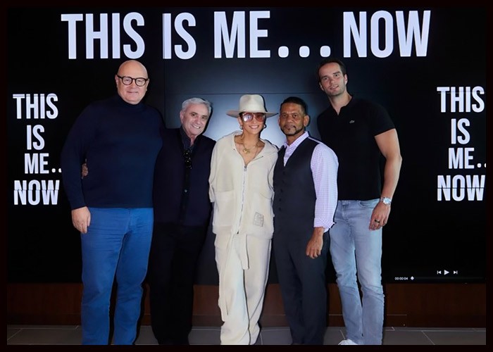 Jennifer Lopez Signs With BMG To Release Ninth Studio Album