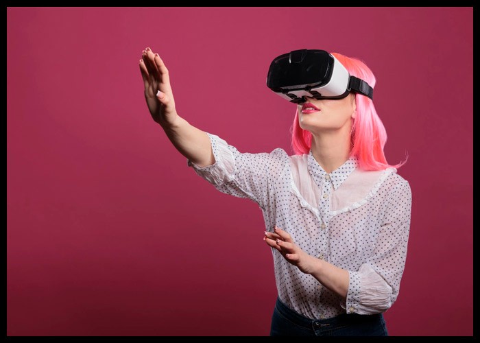 Doja Cat Announces ‘The Scarlet Tour In VR’