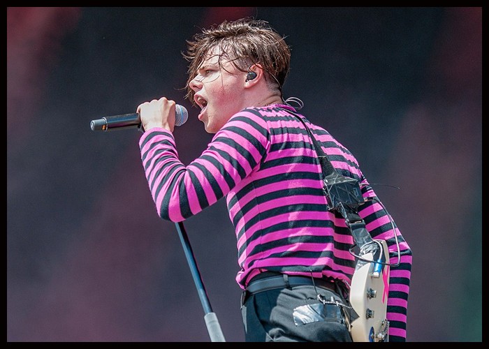 Yungblud Adds Date To ‘Life On Mars’ U.K. Tour